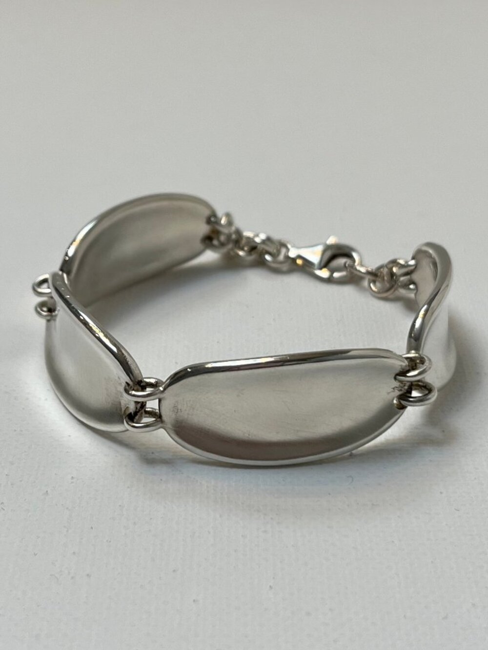 Matsu Jewellery Silver Rolled Oval Link Bracelet - Authentic